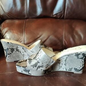 NEW Jessica Simpson Allynna Snakeskin Wedge Sandals Size 7.5